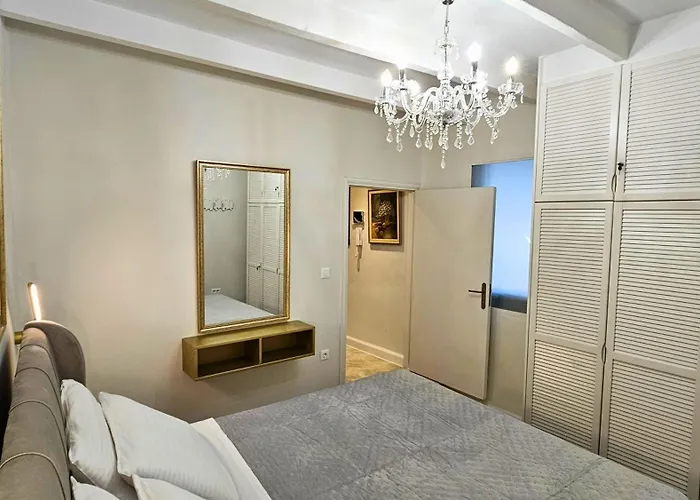 Old Town Pearl Willa Rhodes City