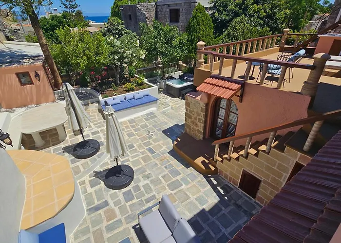 Villa Old Town Pearl *